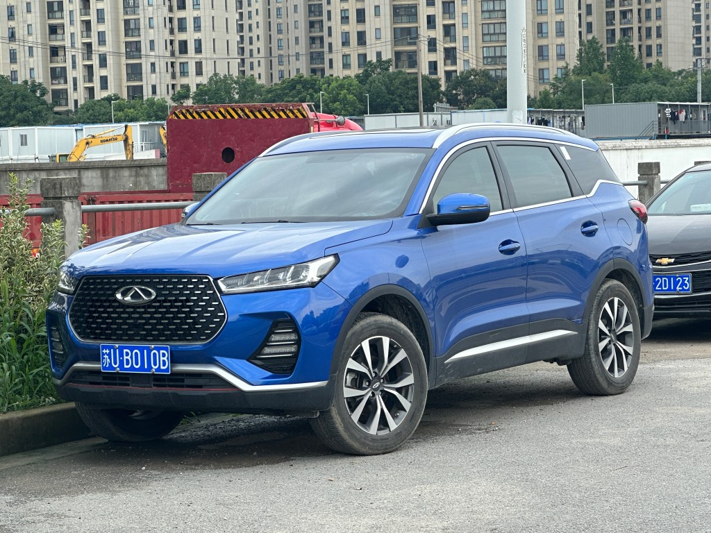 Chery Tiggo Cross vs Suzuki Grand Vitara, Mana Lebih Menarik?